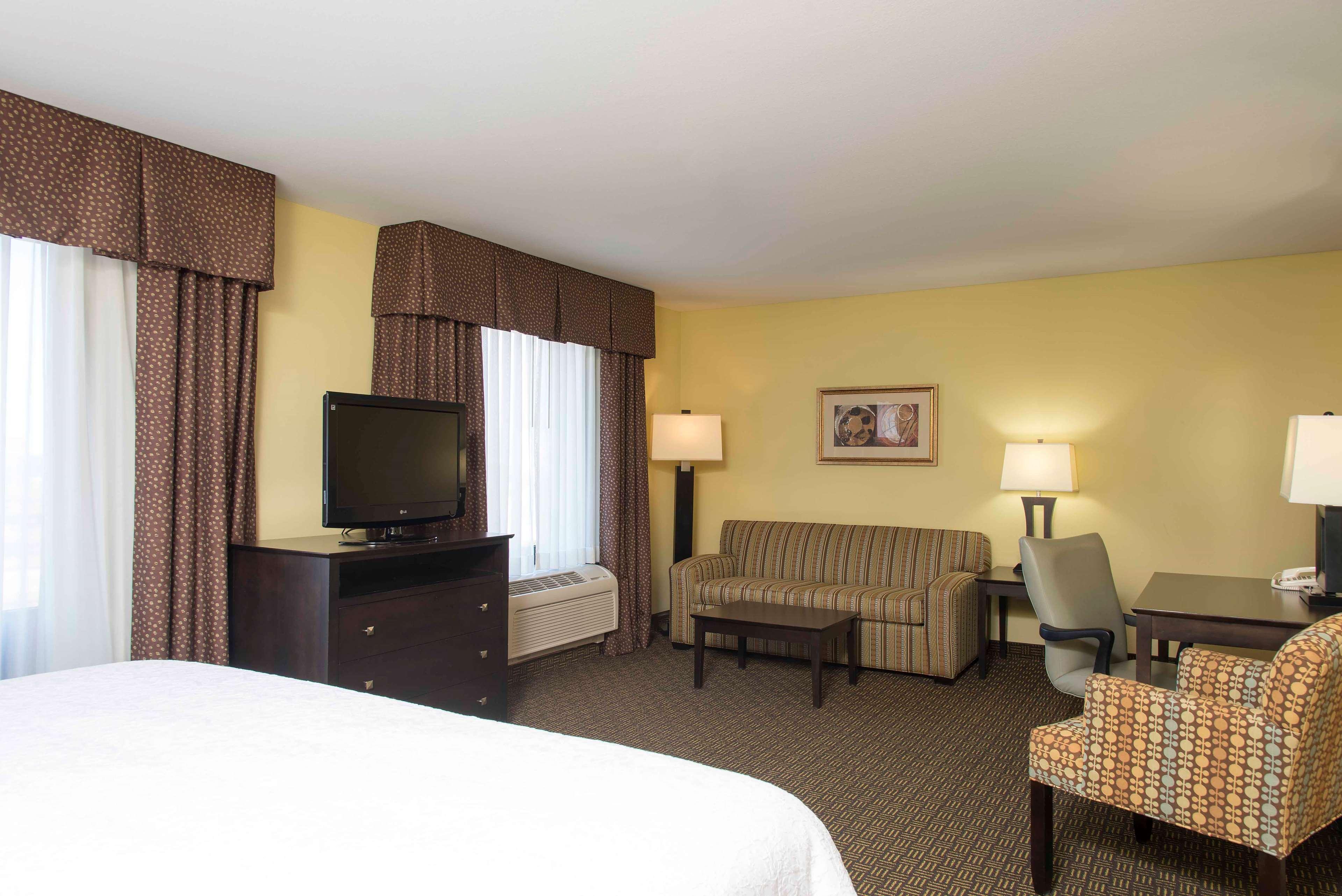 Hampton Inn & Suites Danville Buitenkant foto