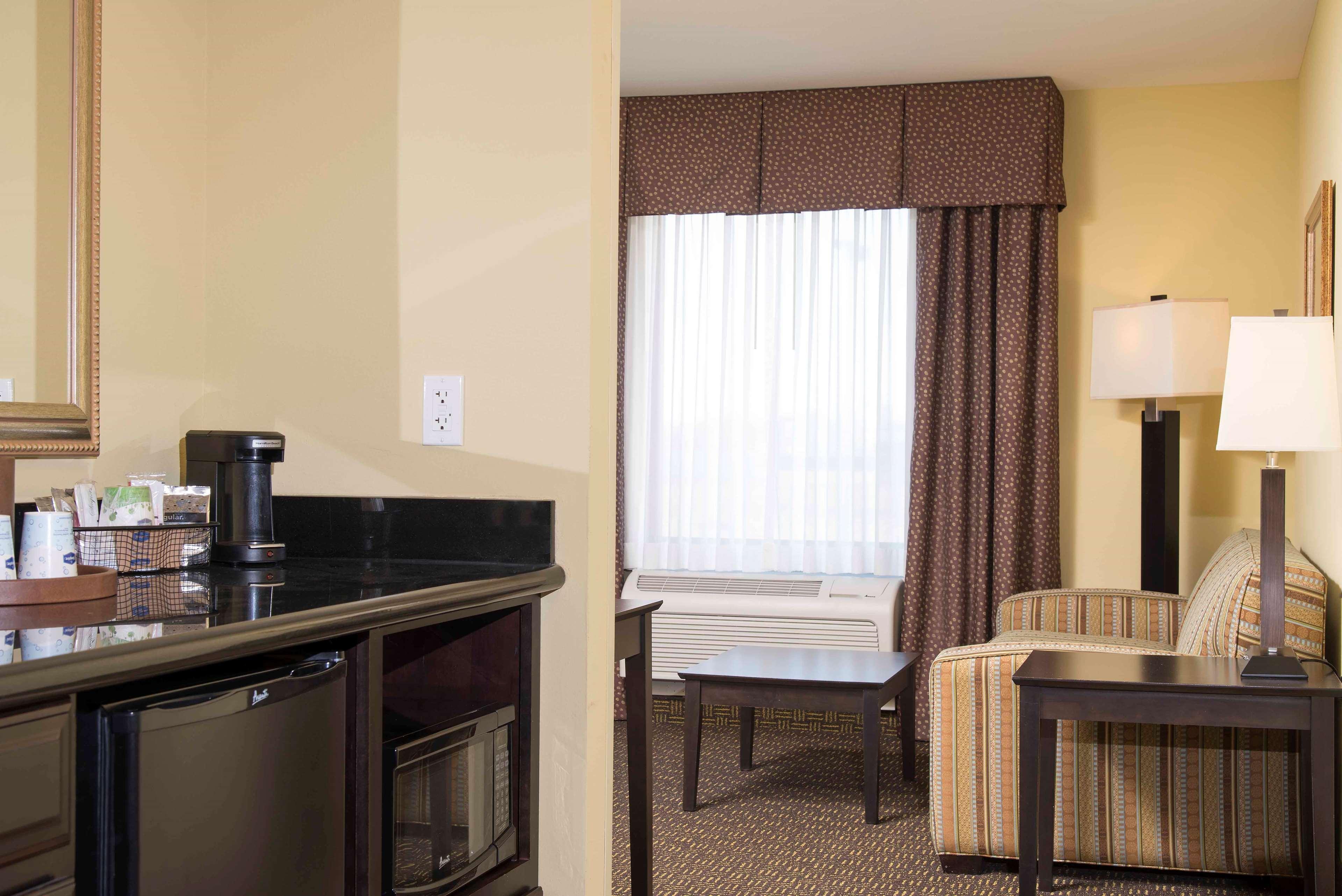 Hampton Inn & Suites Danville Buitenkant foto