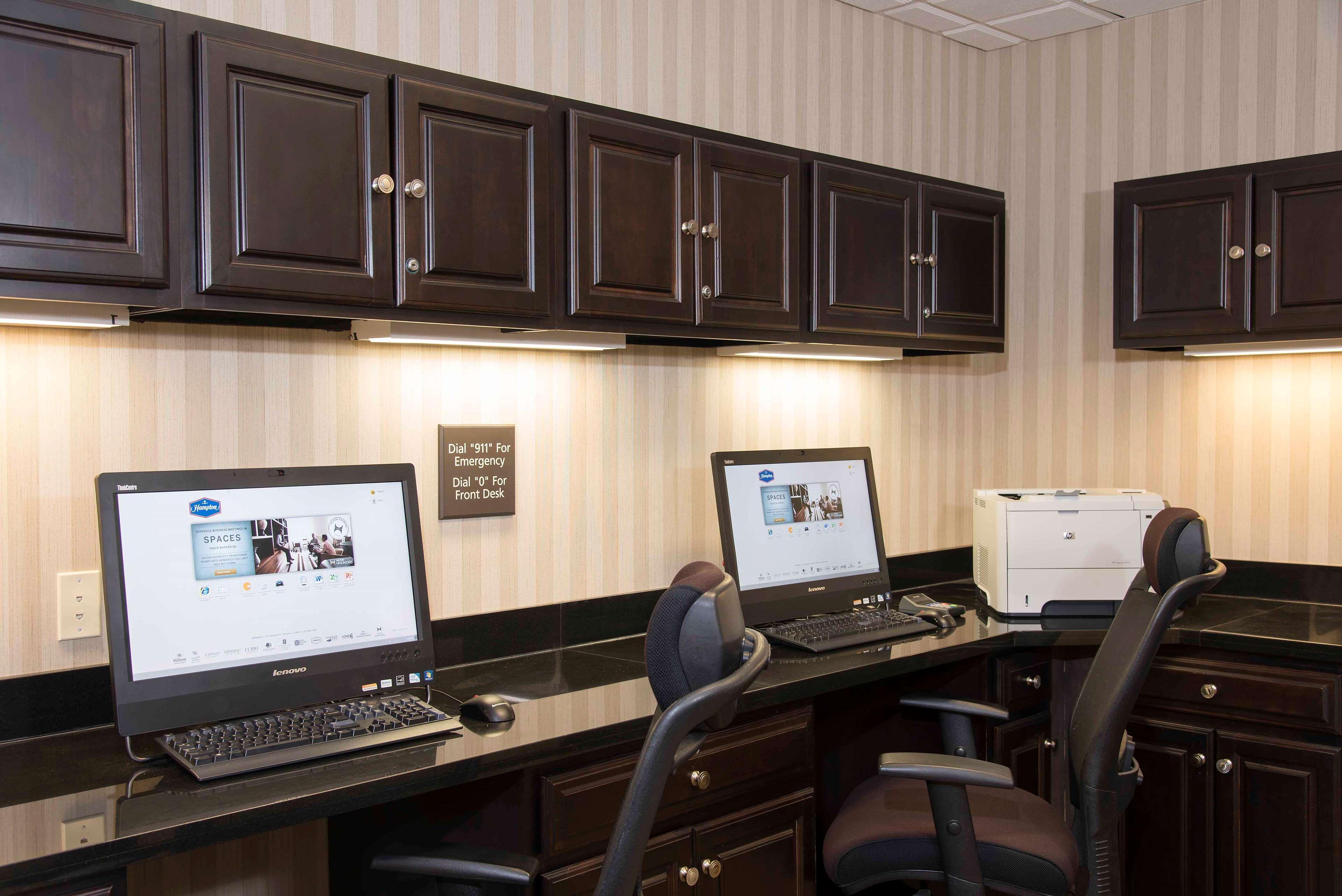 Hampton Inn & Suites Danville Buitenkant foto
