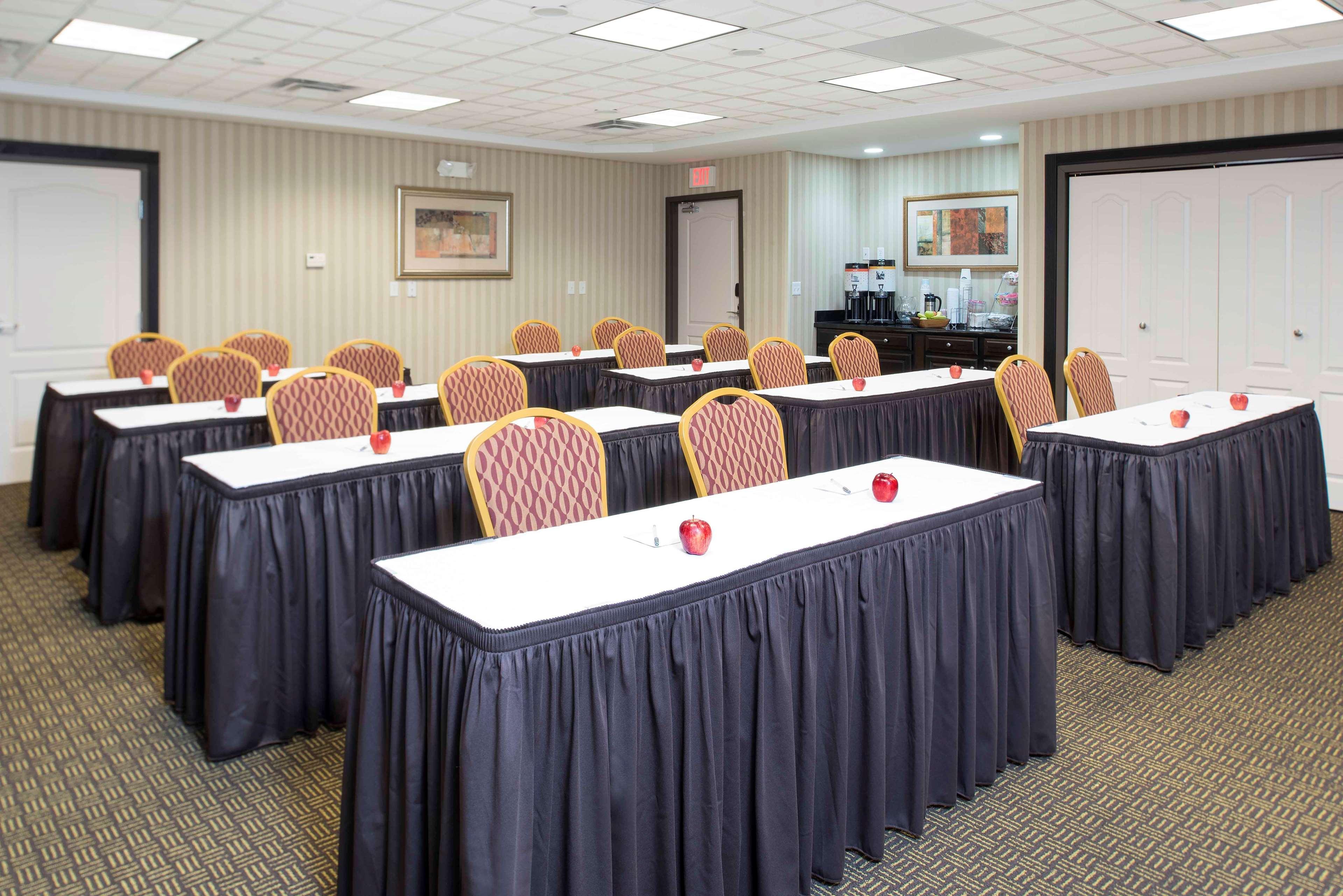 Hampton Inn & Suites Danville Buitenkant foto