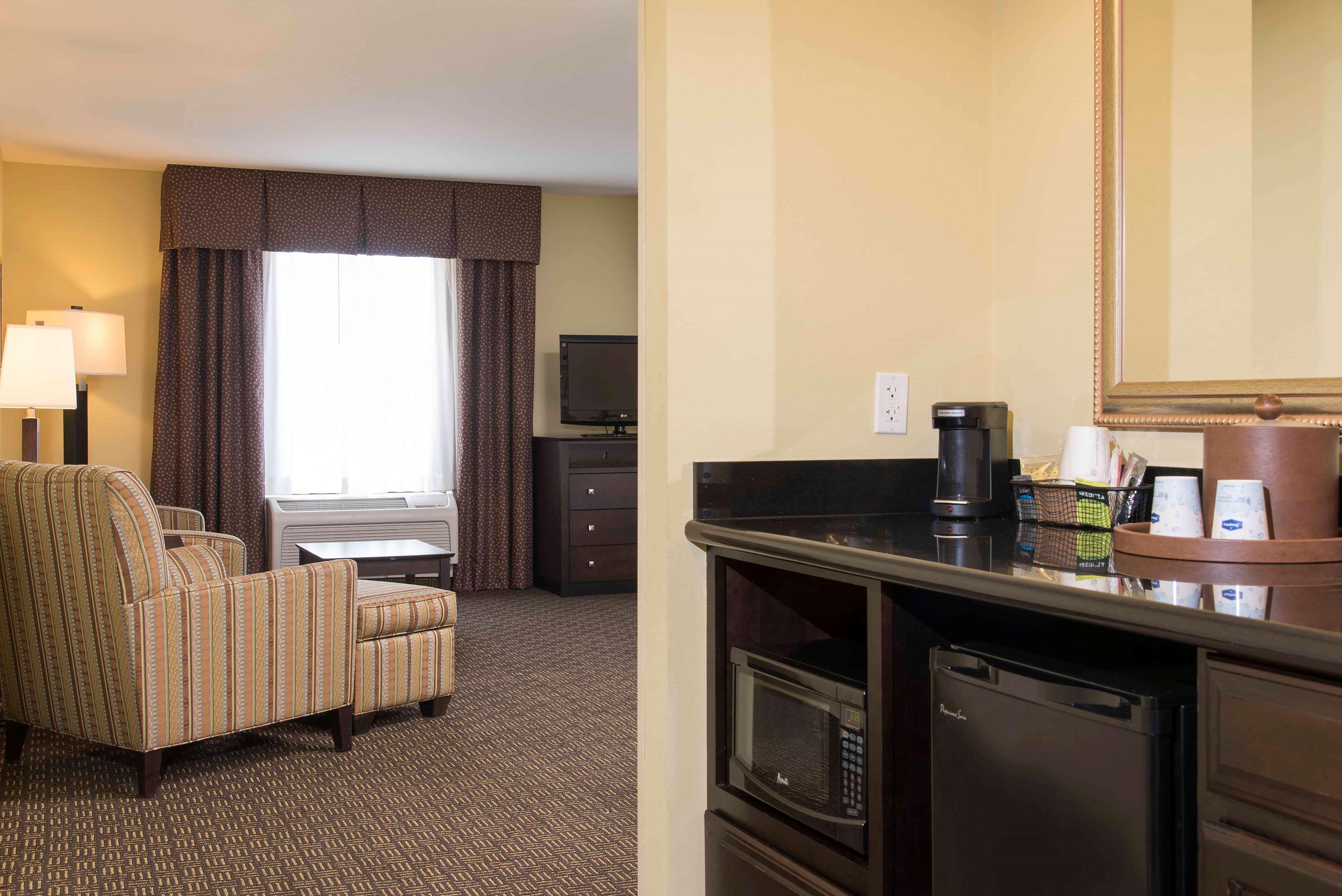 Hampton Inn & Suites Danville Buitenkant foto
