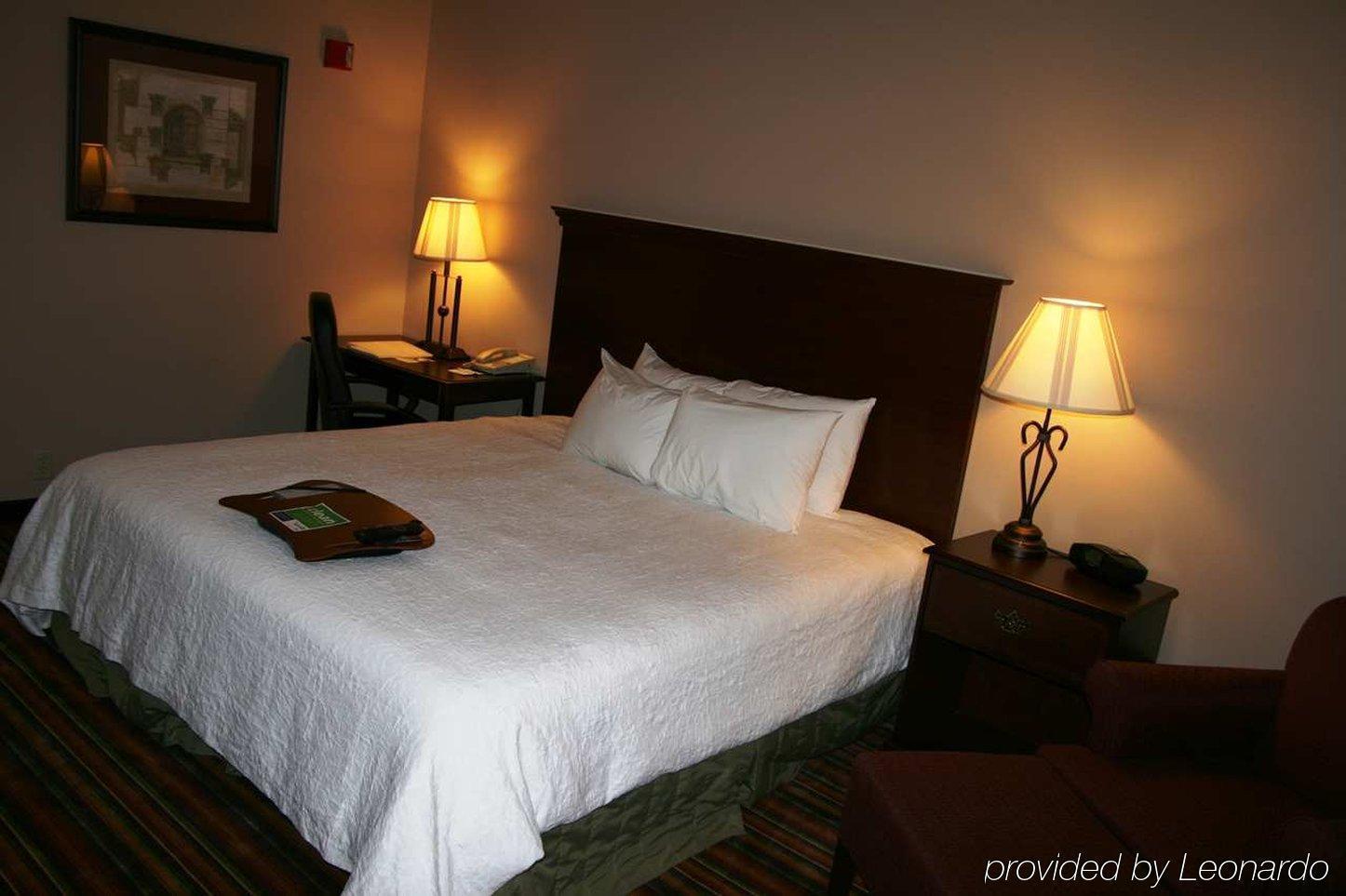 Hampton Inn & Suites Danville Buitenkant foto